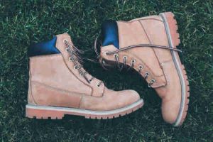 good work boots for flat feet